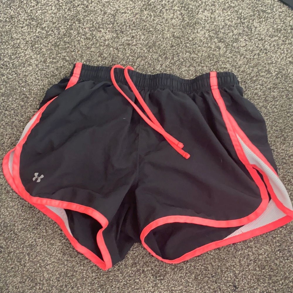 UNDERARMOUR SHORTS XS